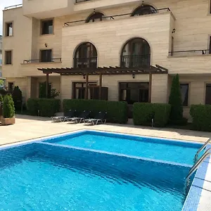 amara-sunny-beach-apartments.sunnybeach-hotels.org/